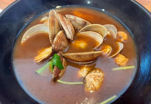 神戸・板宿の老舗寿司店「寿し 魚芳」汁物画像